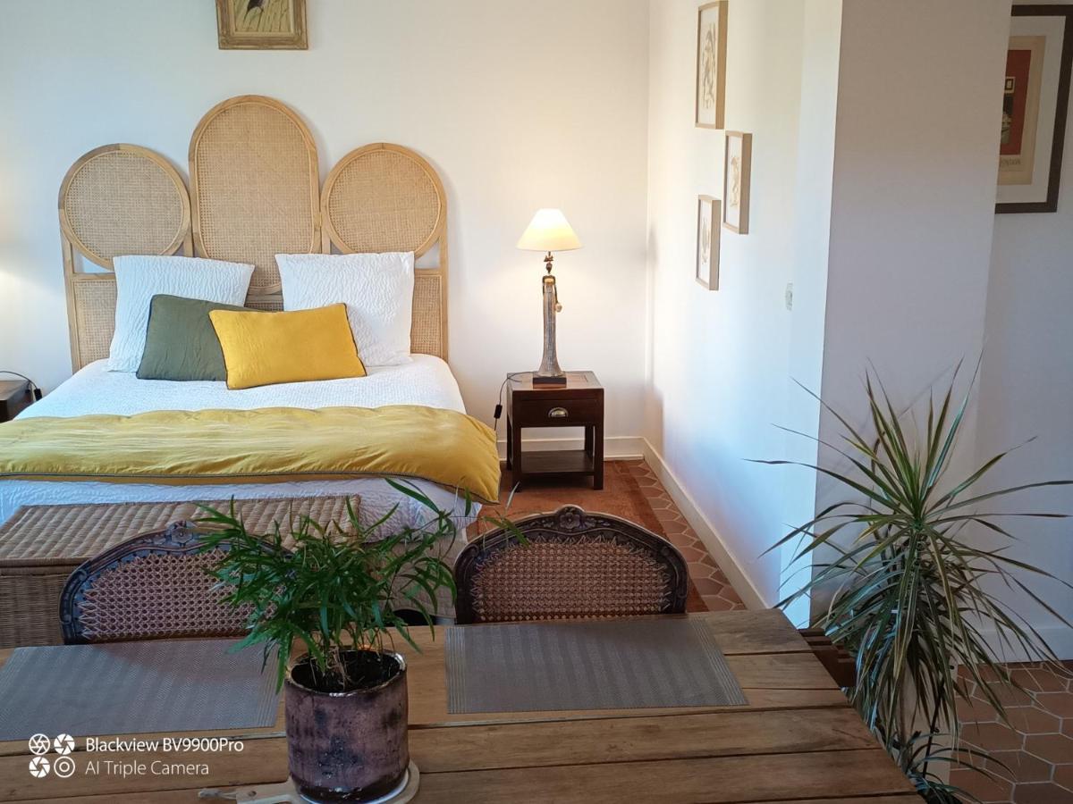 Le Champ De L'Eau Bed & Breakfast Crecy-la-Chapelle Ngoại thất bức ảnh
